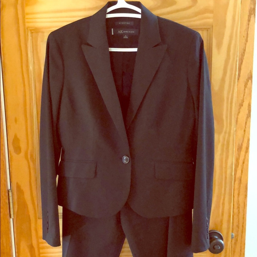 Ann Klein black suit - new condition